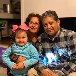 Meet your Posher, Amparo